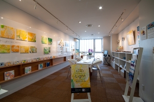 「中川知絵子個展／Light・あなたを包むやさしい光」が終了いたしました